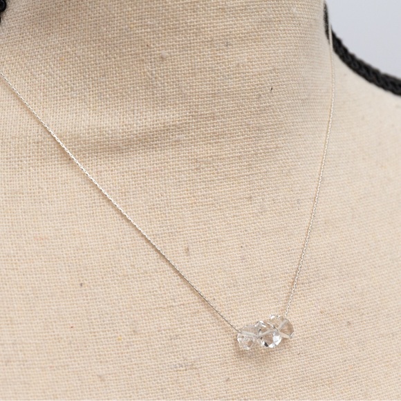 Deb Guyot Herkimer diamond quartz 3 stone necklace & earring set quiet luxury - Picture 6 of 16